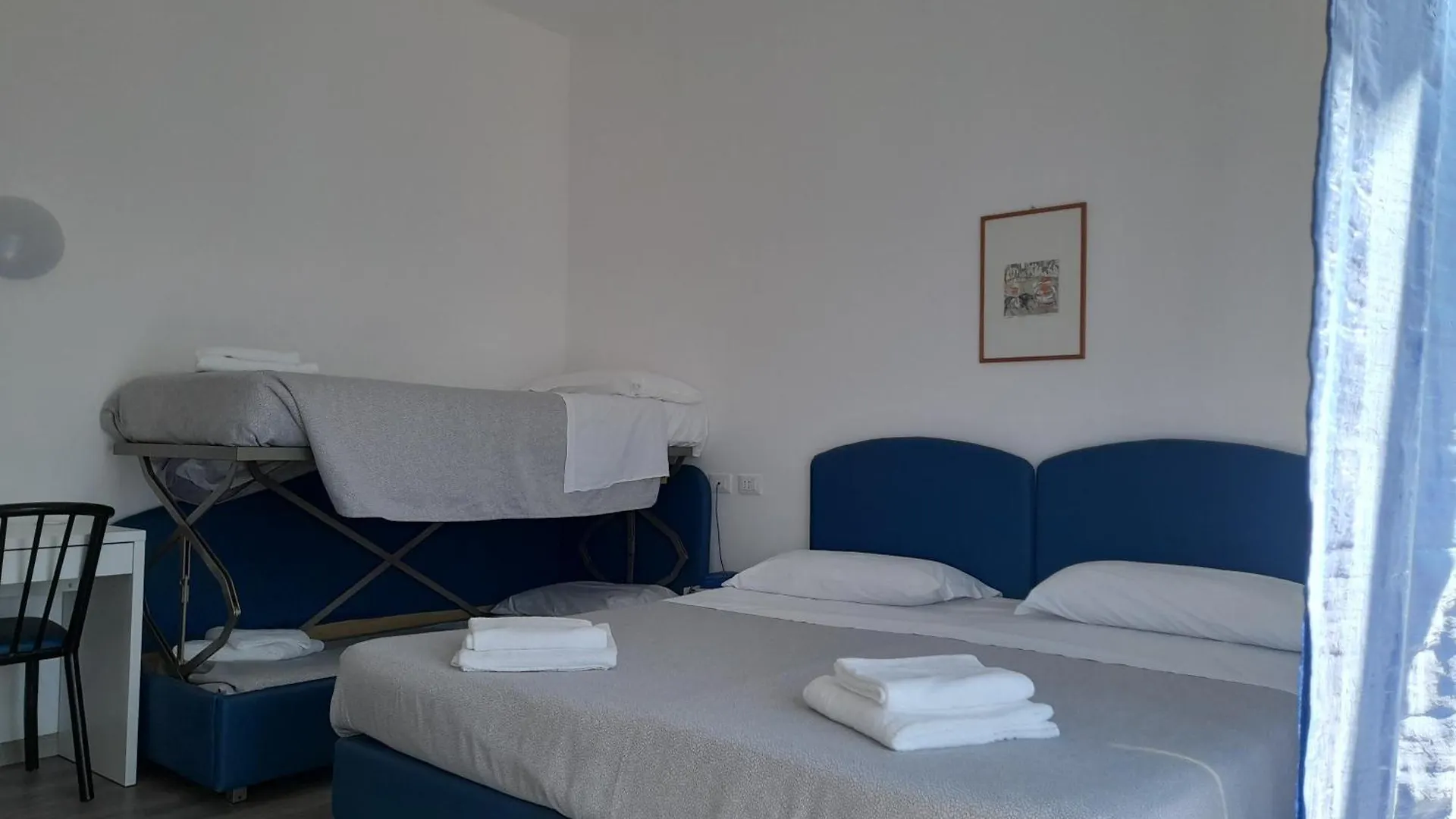 Hotel Otello Punta Marina 3*,