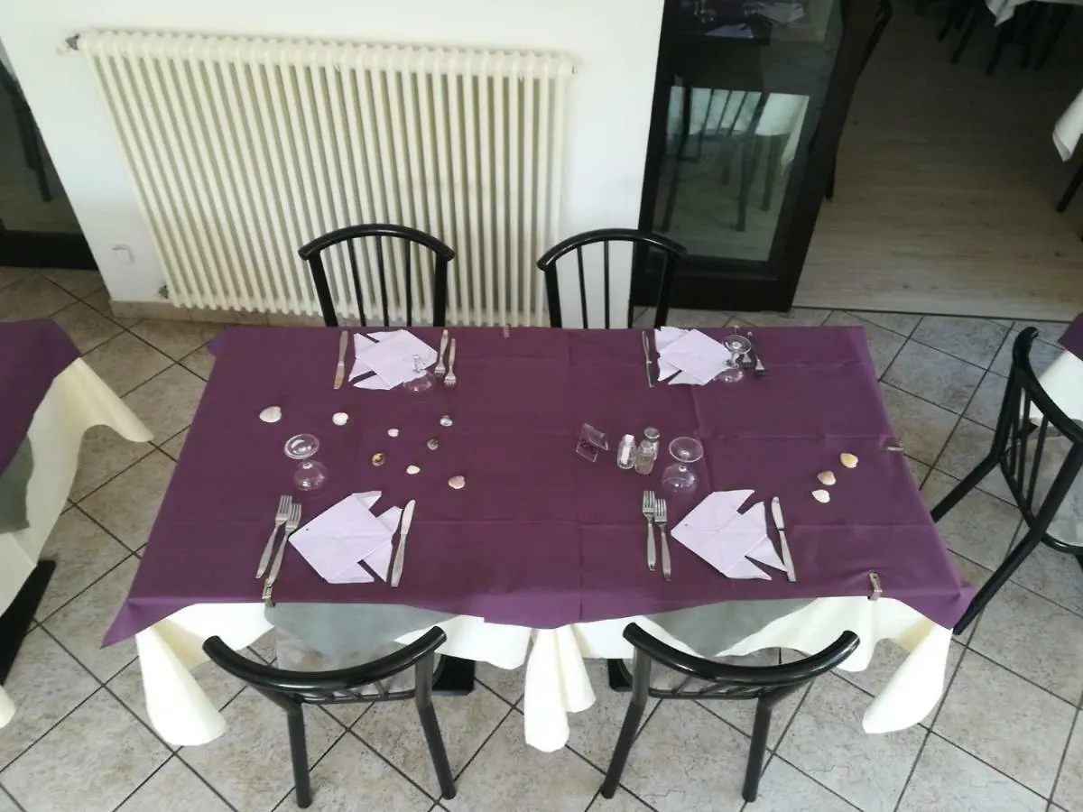 Hotel Otello Punta Marina 3*,