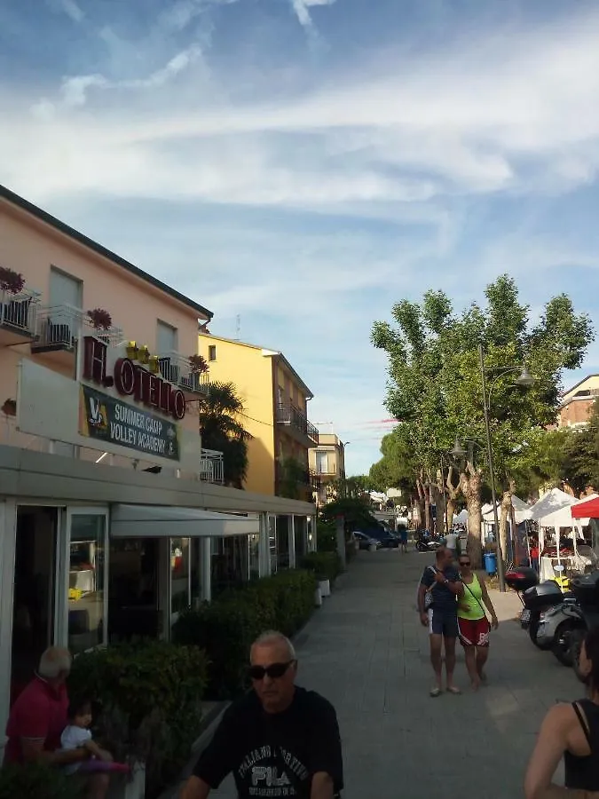 Hotel Otello Punta Marina 3*,